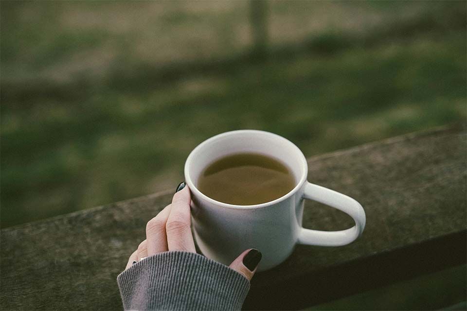 Wie viel Koffein ist in einer Tasse Grüntee?